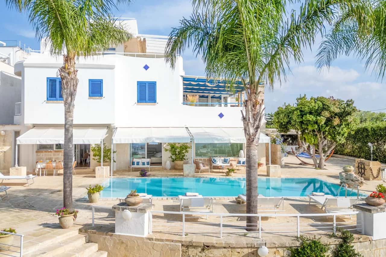 Elegant Five Bedroom Retreat in Puglia