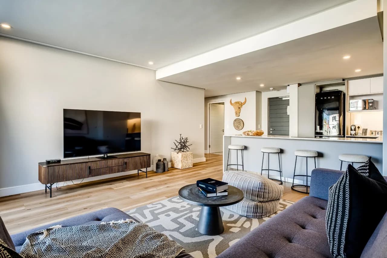 Modern Two Bedroom Suite in Cape Town