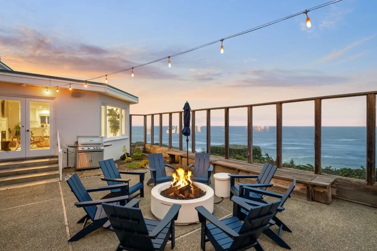 Oceanfront Home with 180° Views in Montara, California