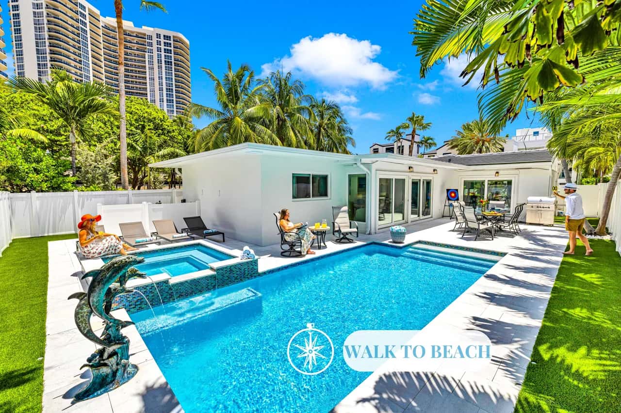 Steps to Beach Heated Pool Villa in Fort Lauderdale