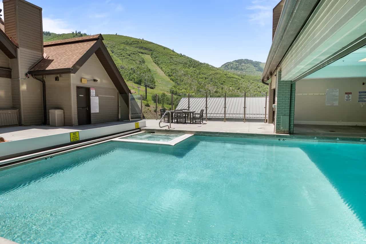 Fußweg zum Skifahren, atemberaubendes Penthouse im obersten Stockwerk an der Park City Base, professionell dekorierte Luxus 3BR
