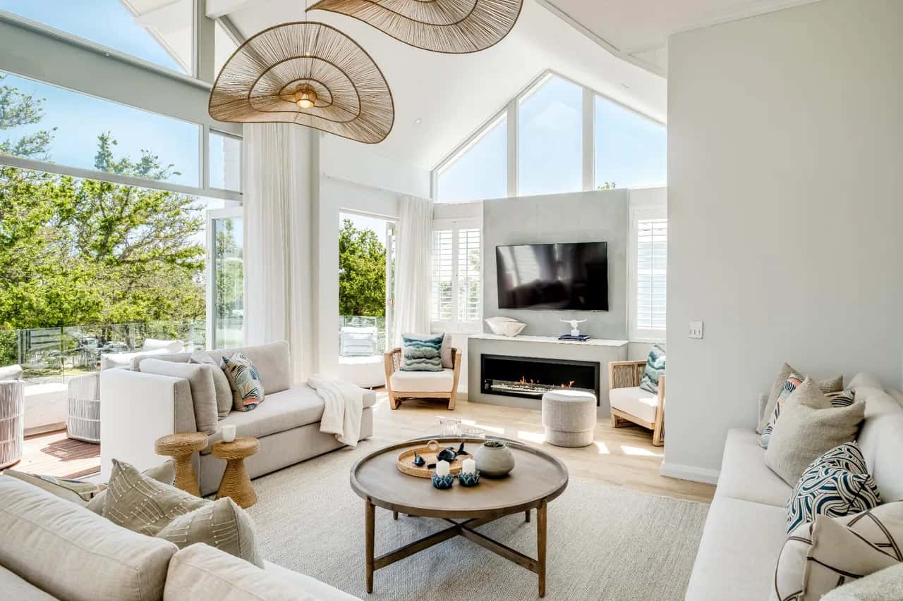 Beachfront Six Bedroom Villa in Cape Town