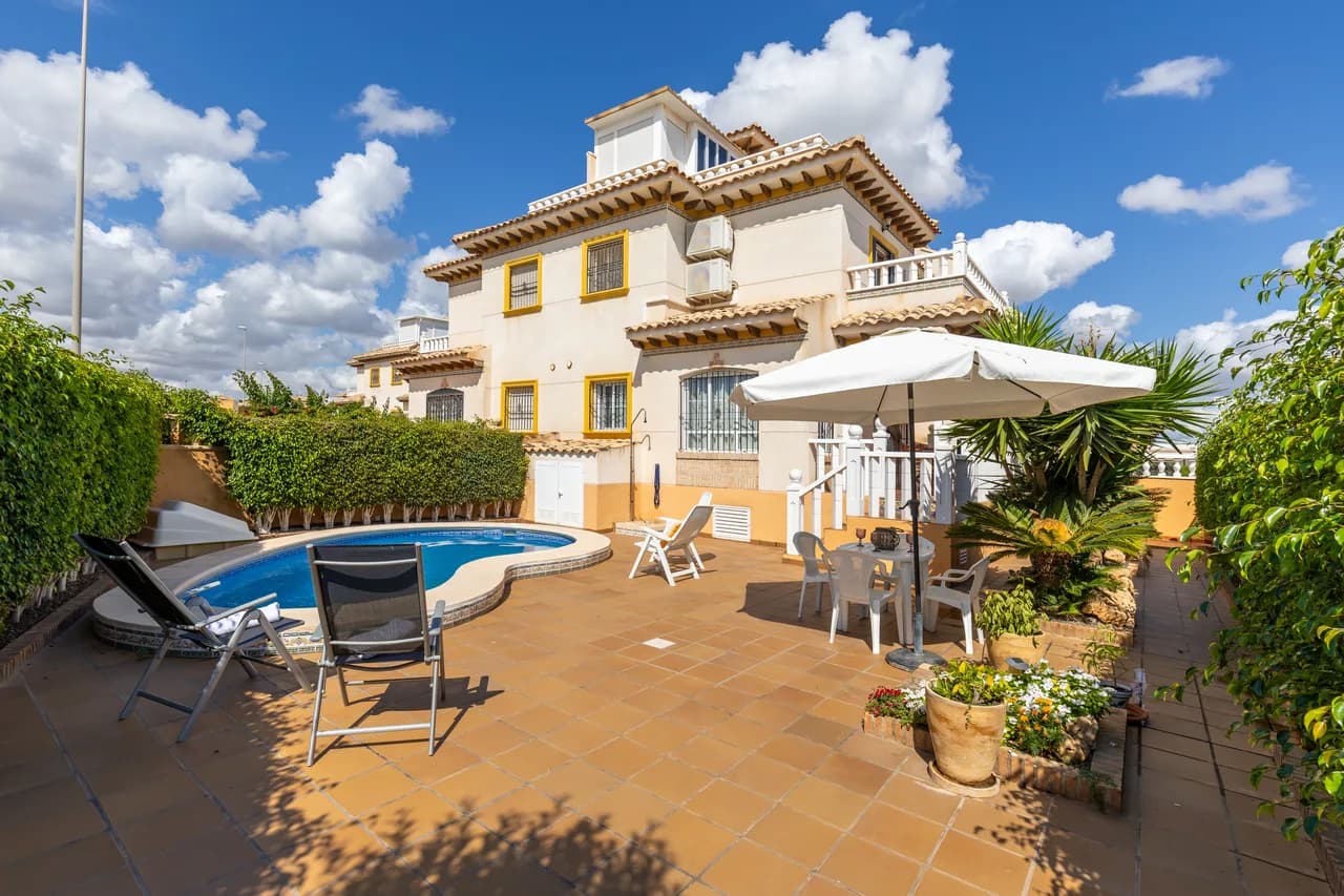 Modern Three Bedroom Villa in Orihuela