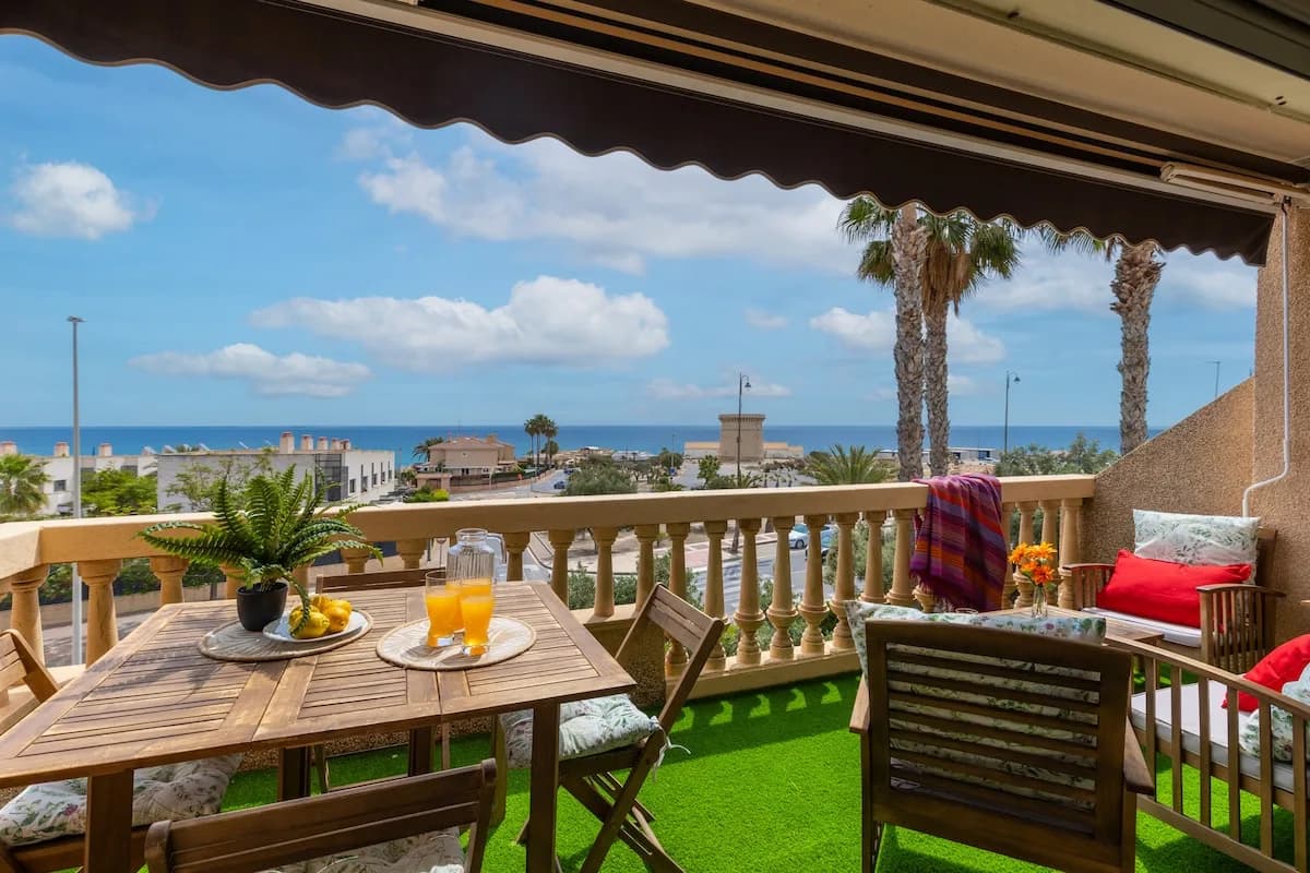Oceanfront Three Bedroom Villa in El Campello