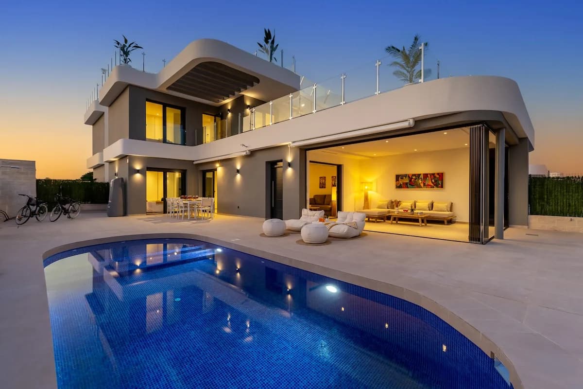 Swimming Pool Villa in Los Alcazares