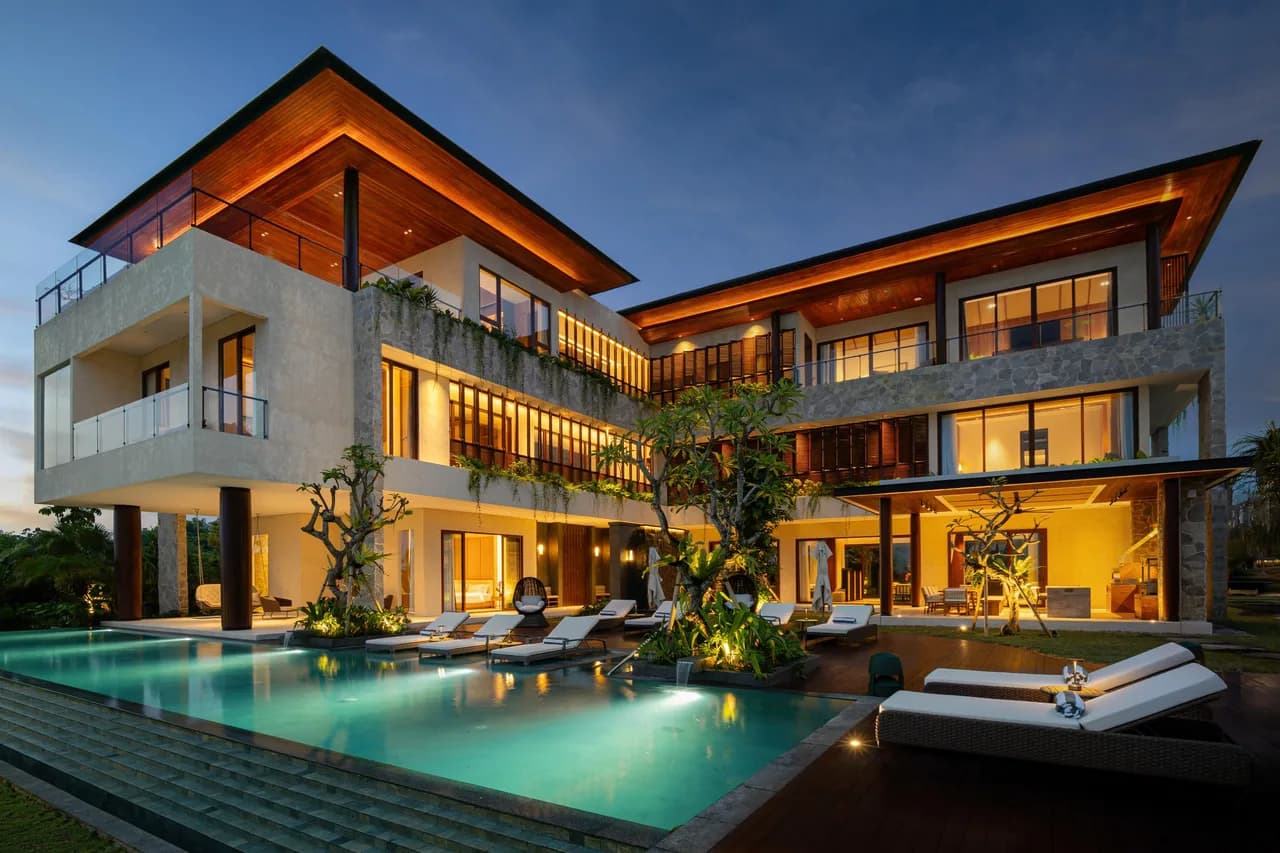 Elevator Access Villa in Ungasan