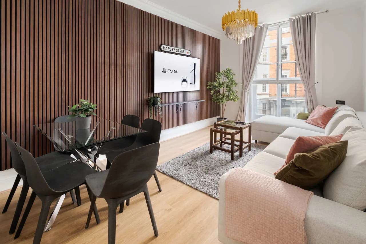 Contemporary Two Bedroom Retreat in London