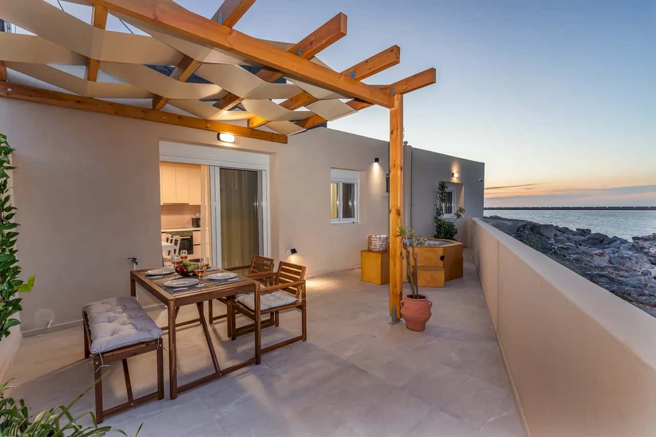 Sea Whisper - Seafront-Wohnung mit Whirlpool, von Estia