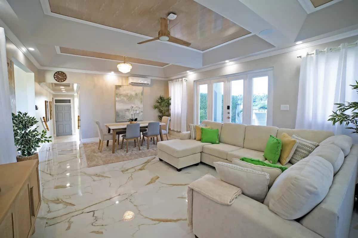 Aurora- 3BR Modern Villa w/ Pool and Fire Pit