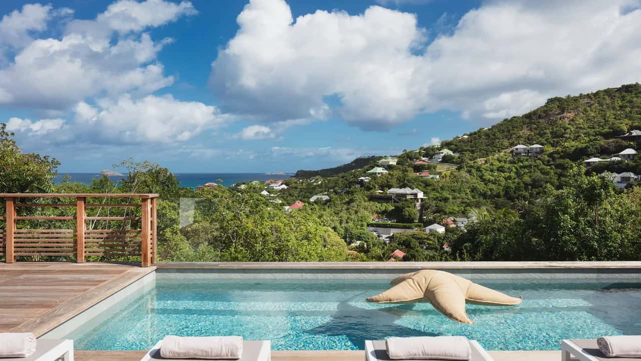 Enchanting 3BR Villa Overlooking the Ocean