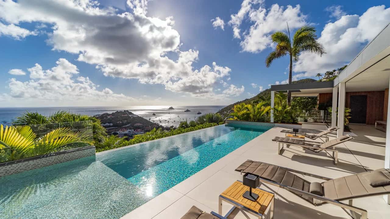 Outstanding Villa with an Amazing Sunset View