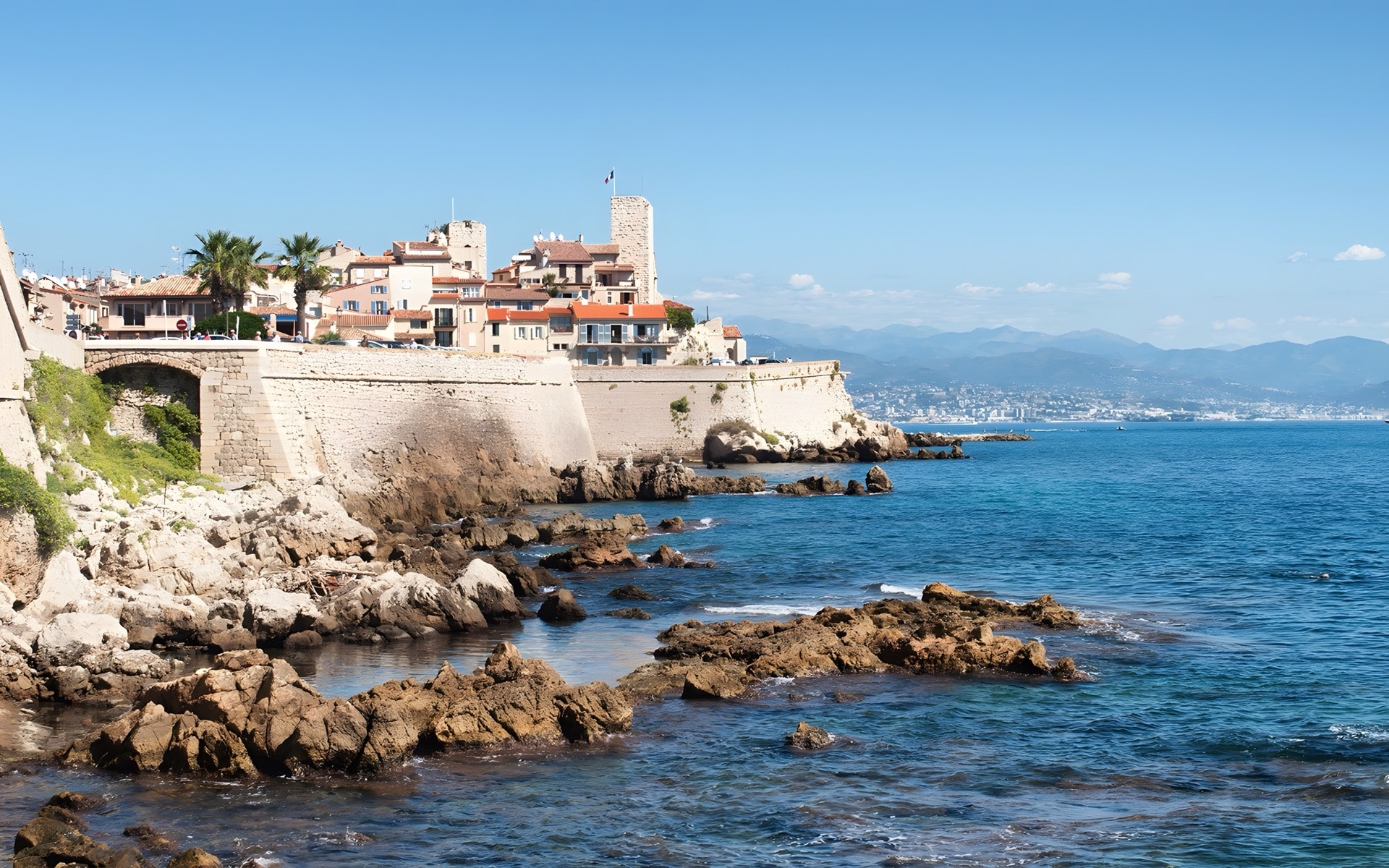 Luxury villas in Cote d'Azur